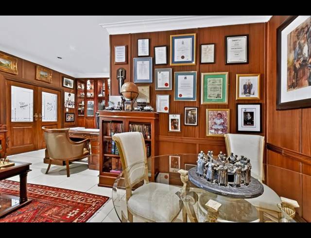 6 BEDROOM HOUSE FOR SALE IN NORTHCLIFF